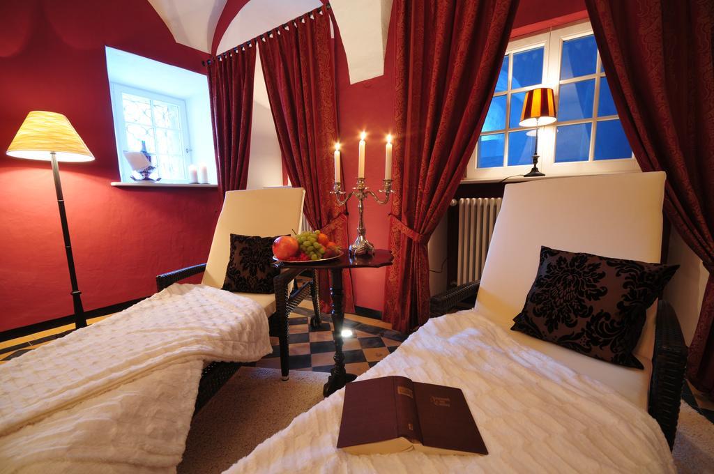 Schloss Gaussig Hotell Exteriör bild